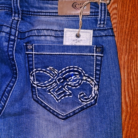 Heart of Stone new - Picture 1 of 5